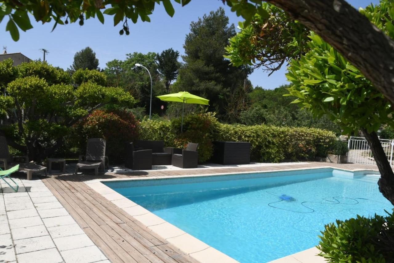 L'Ocabee Villa La Tour-dʼAigues Екстериор снимка
