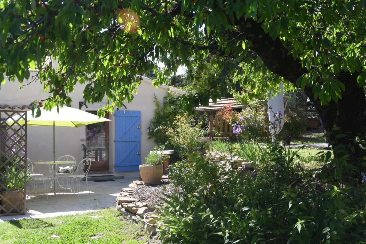 L'Ocabee Villa La Tour-dʼAigues Екстериор снимка